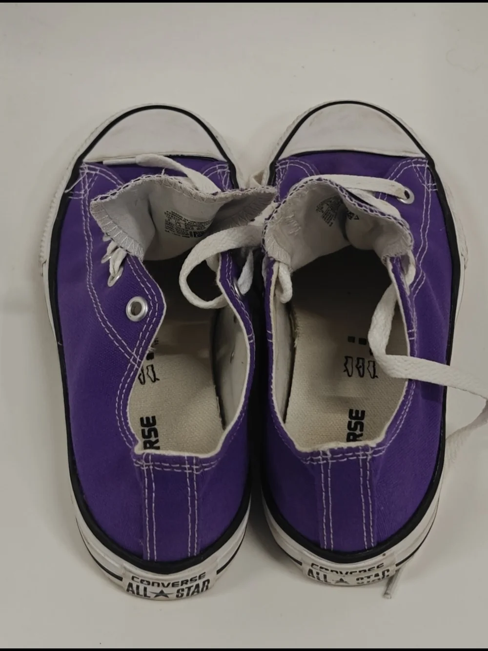 Converse Chuck Taylor All Star Low Electric Purple Youth Size 2 Sneakers Canvas